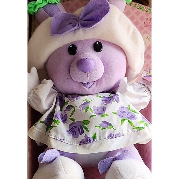 TEA CUP BUNNIES BUNNY HUGS N FLOWERS CANDY VIOLET PARTY TOY WITH BOX Please Read - Picture 3 of 13